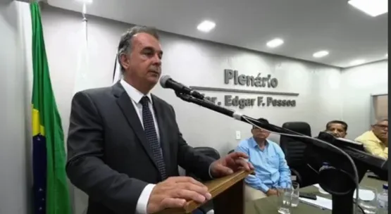 VANDER PINTO TOMA POSSE E PROMETE MUITO TRABALHO VANDER PINTO TOMA POSSE E PROMETE MUITO TRABALHO