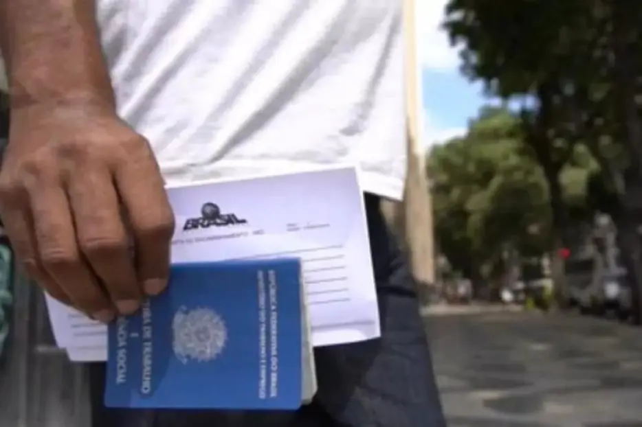 Demissões voluntárias crescem em Minas